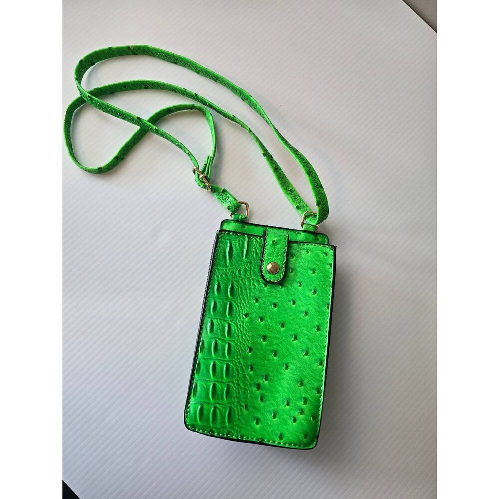 Phone Crossbody Neon Green Bumpy Crocodile Pattern - Picture 2 of 10